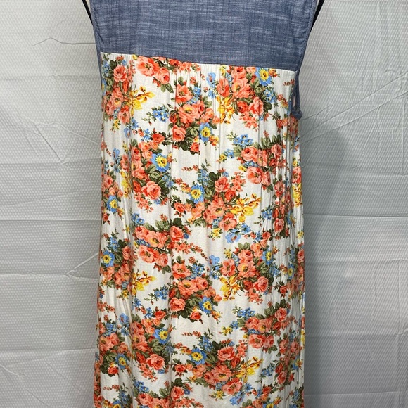 FLORAL CHAMBRAY DRESS - Picture 5 of 8